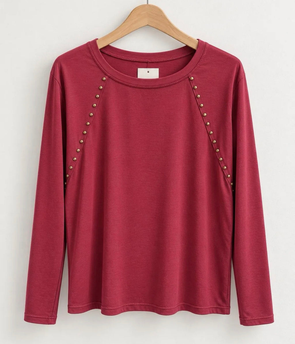 Camiseta | Tachuelas Hombros