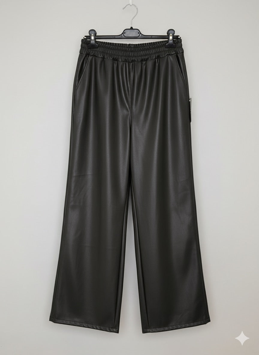 Pantalón polipiel recto