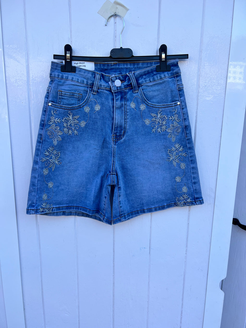 Pantalón Corto | Bordado Flores