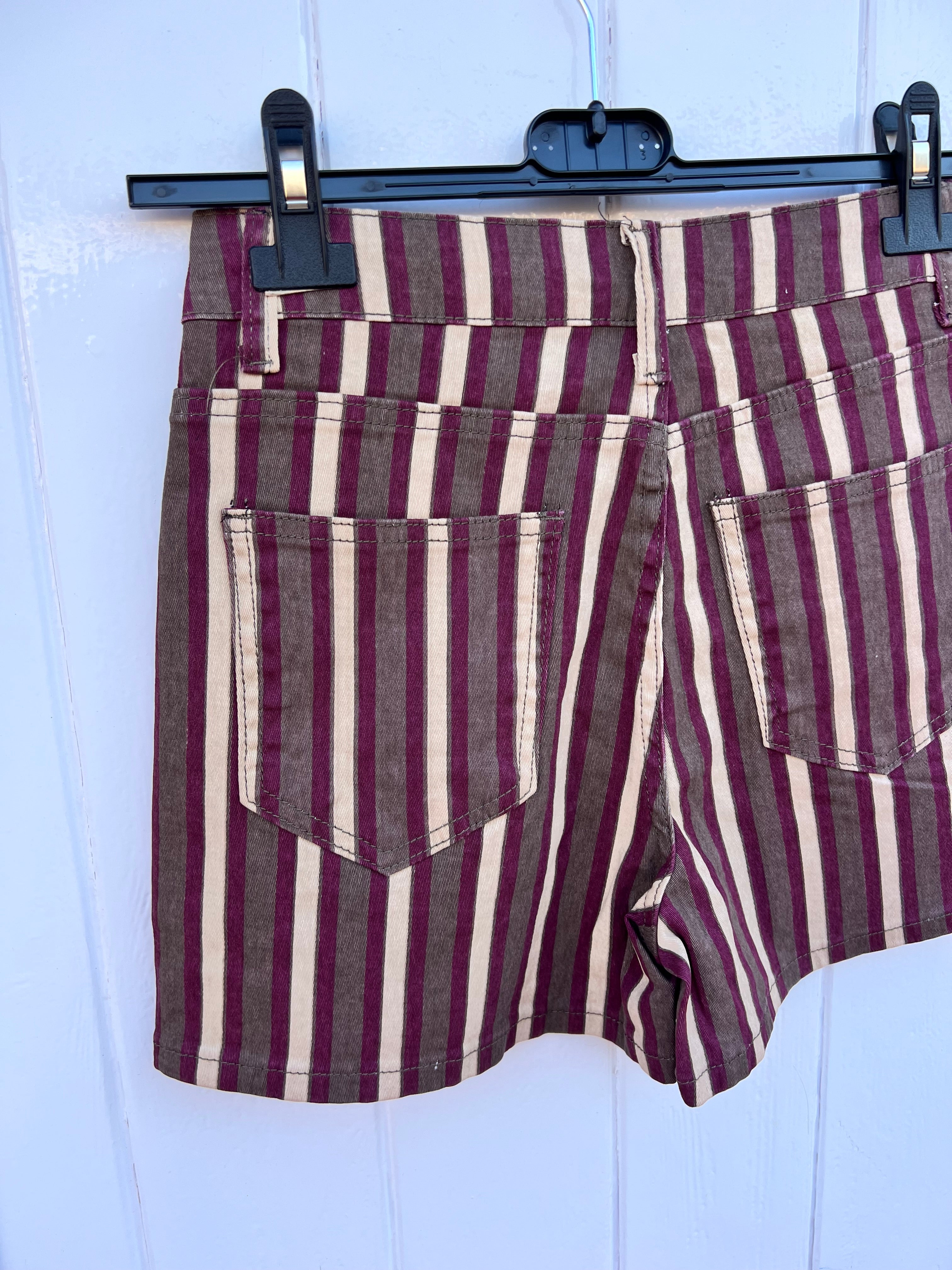 Short | Rayas