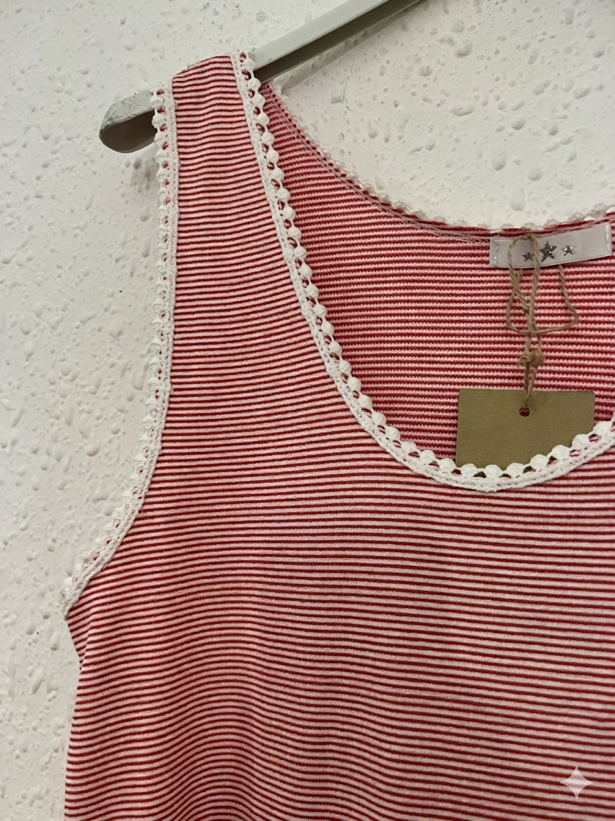Camiseta de Tirantes con Detalle de Bolitas