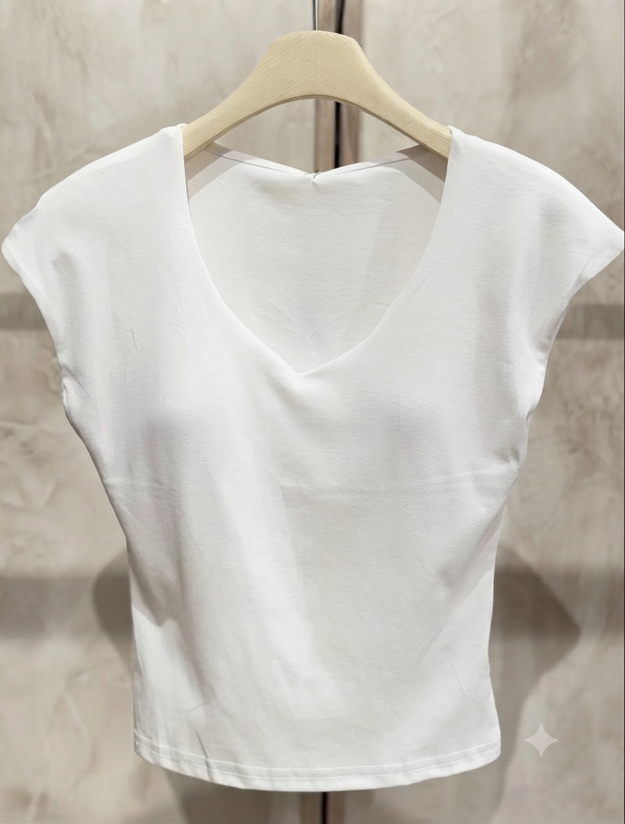 Top Cuello Pico | Con Cascos