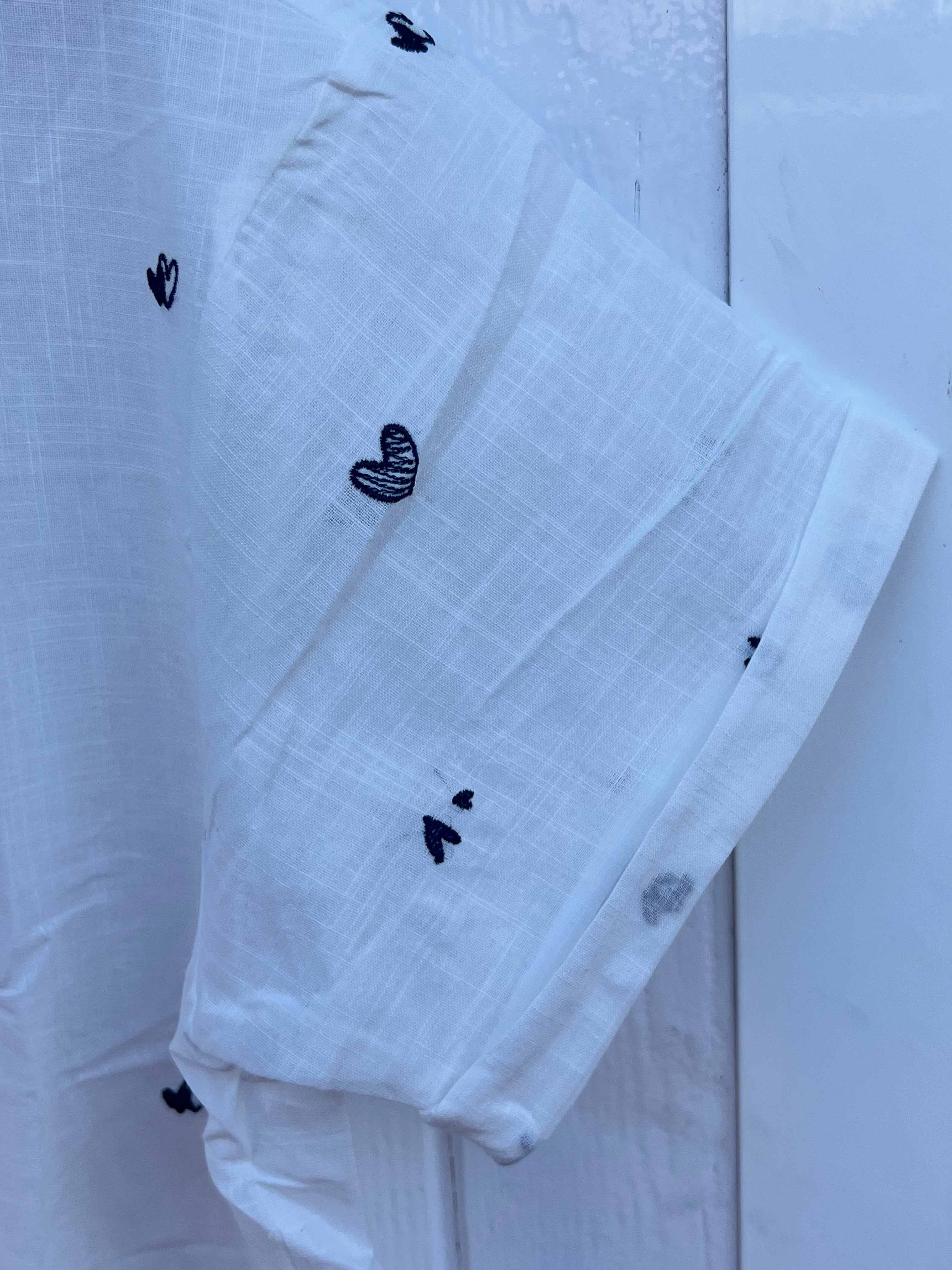 Camisa | corazones bordados