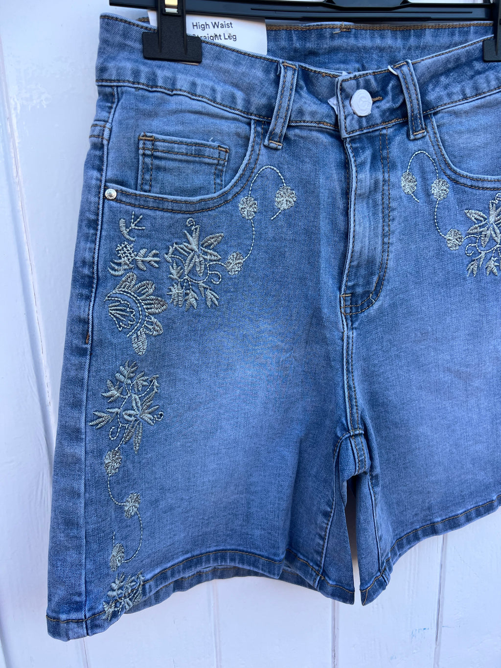 Pantalón Corto | Bordado Flores