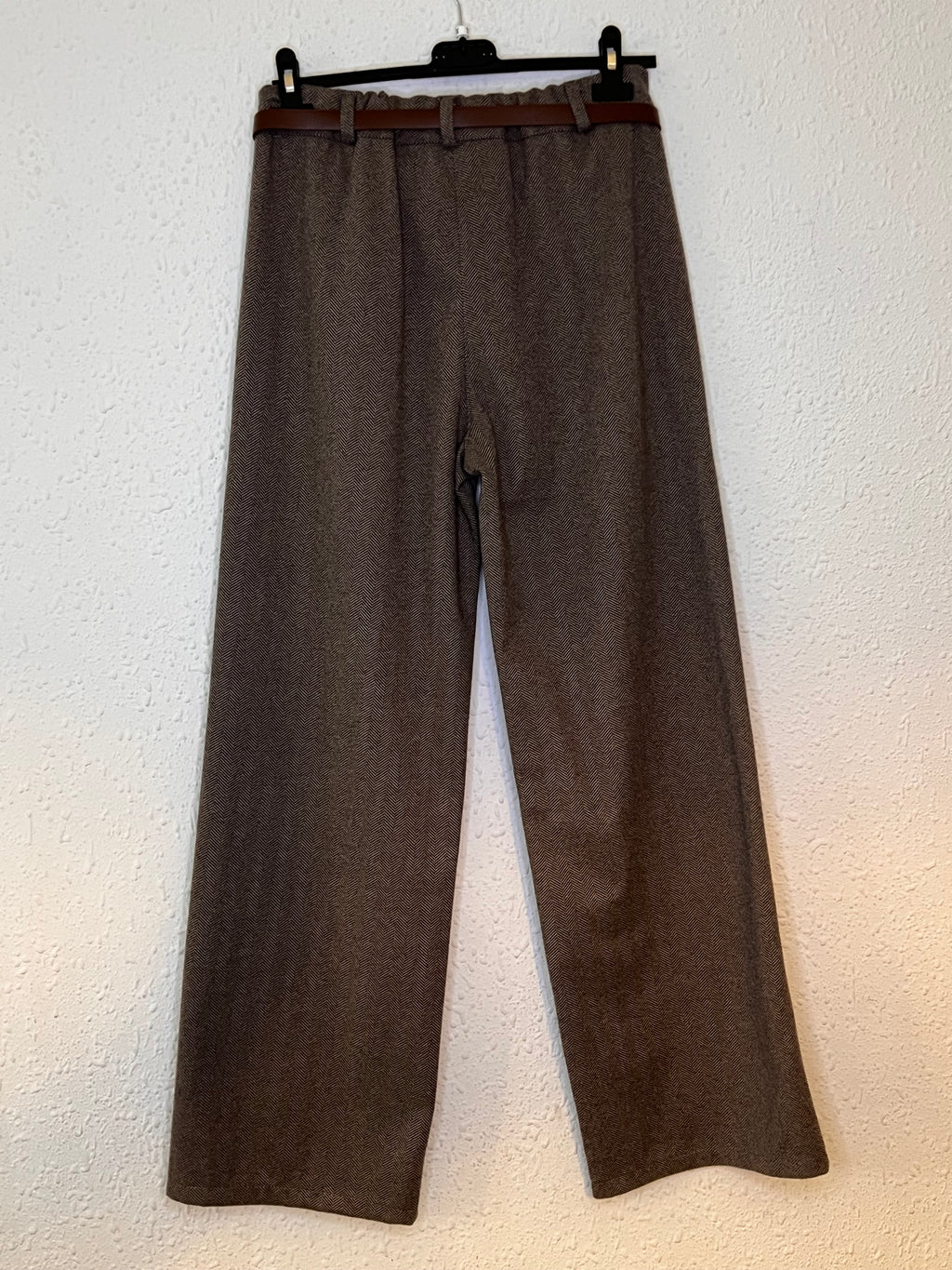 Pantalón espiga recto