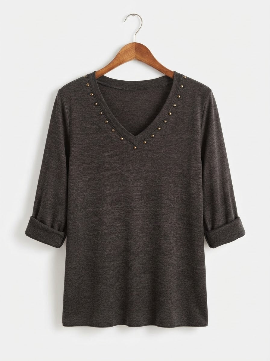 Camiseta Suave | Tachuelas Cuello Pico