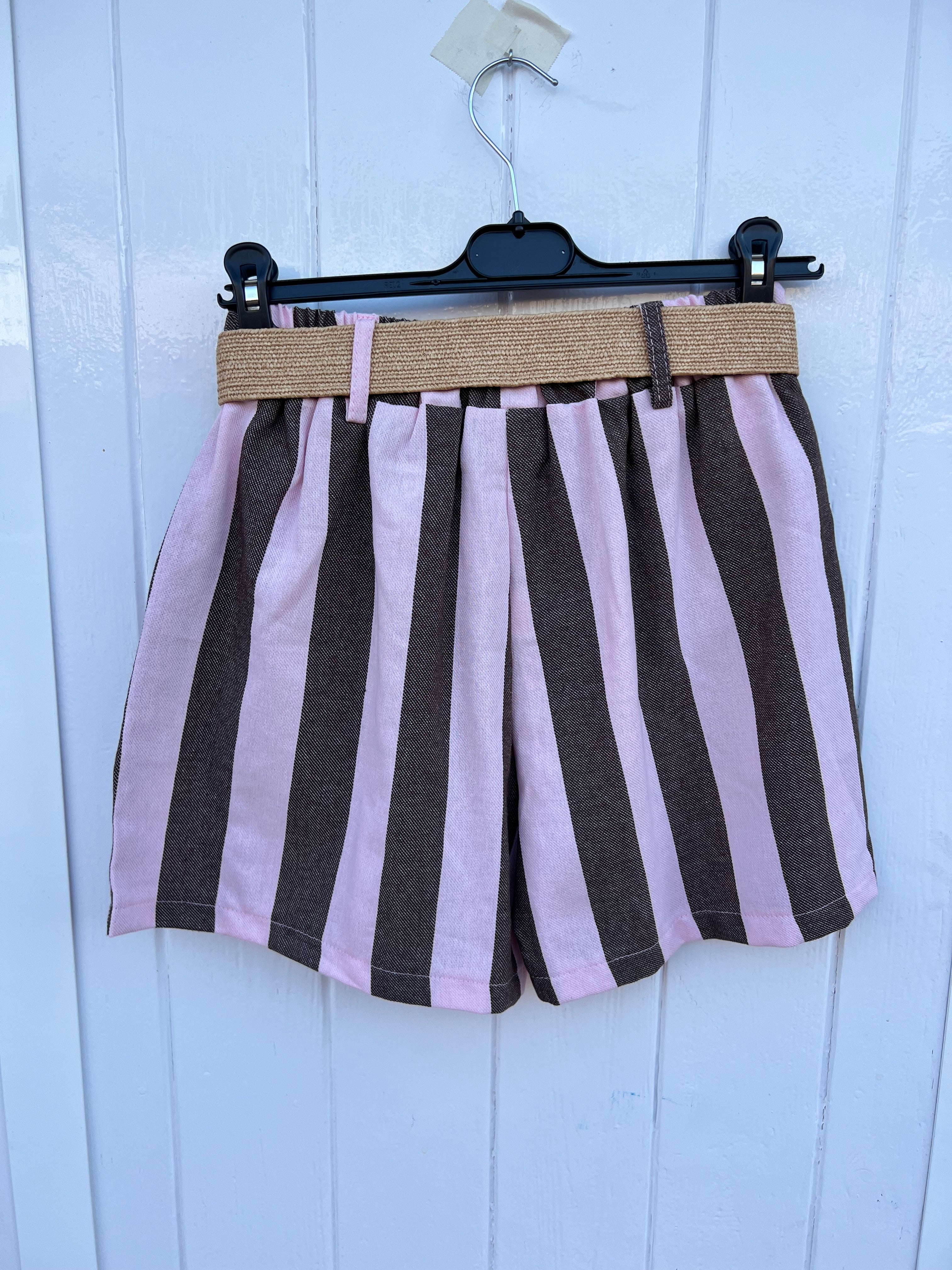 Pantalón corto rayas