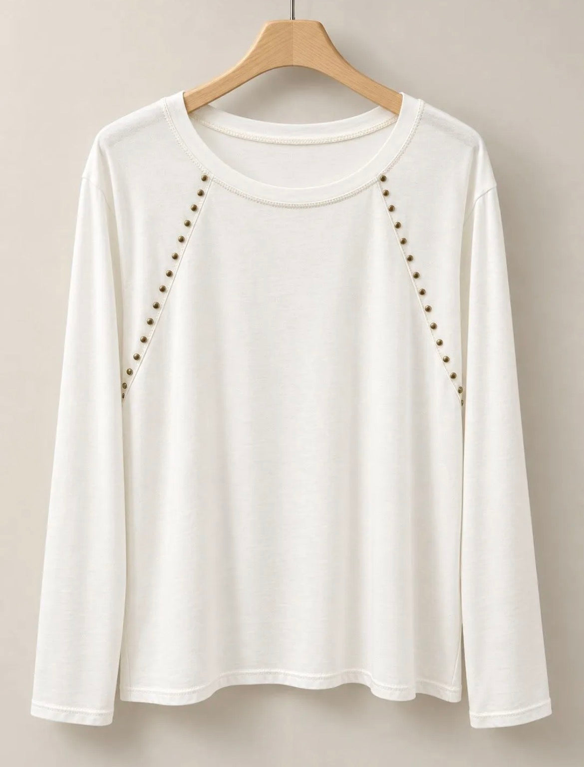 Camiseta | Tachuelas Hombros