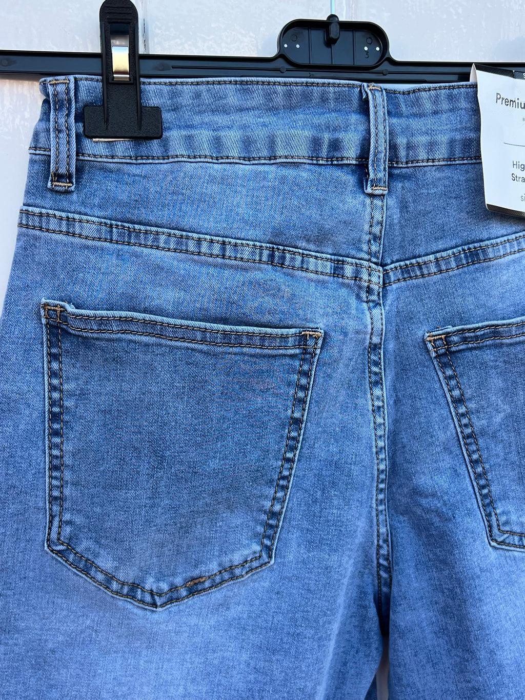 Pantalón Corto | Bordado Flores