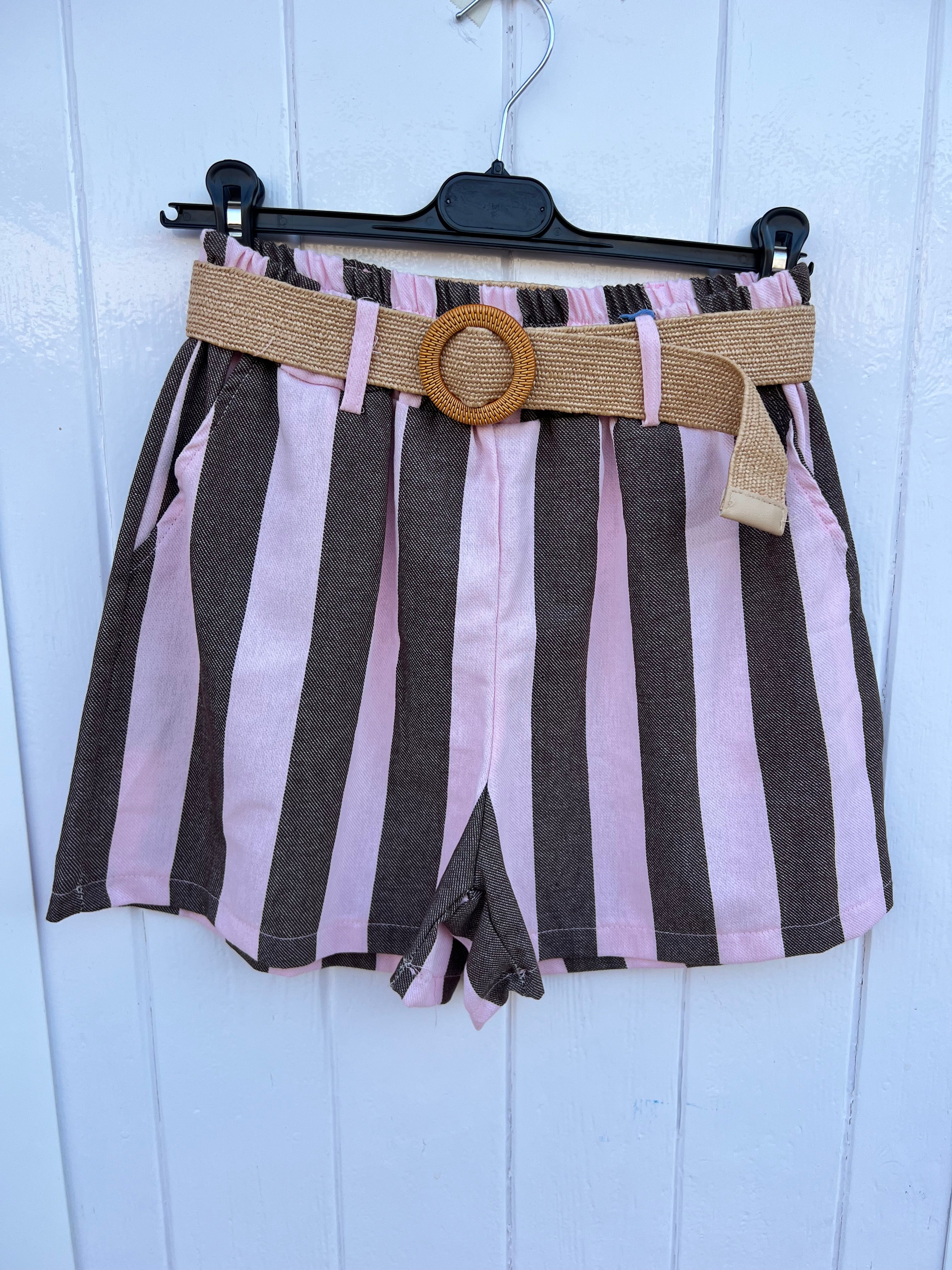 Pantalón corto rayas