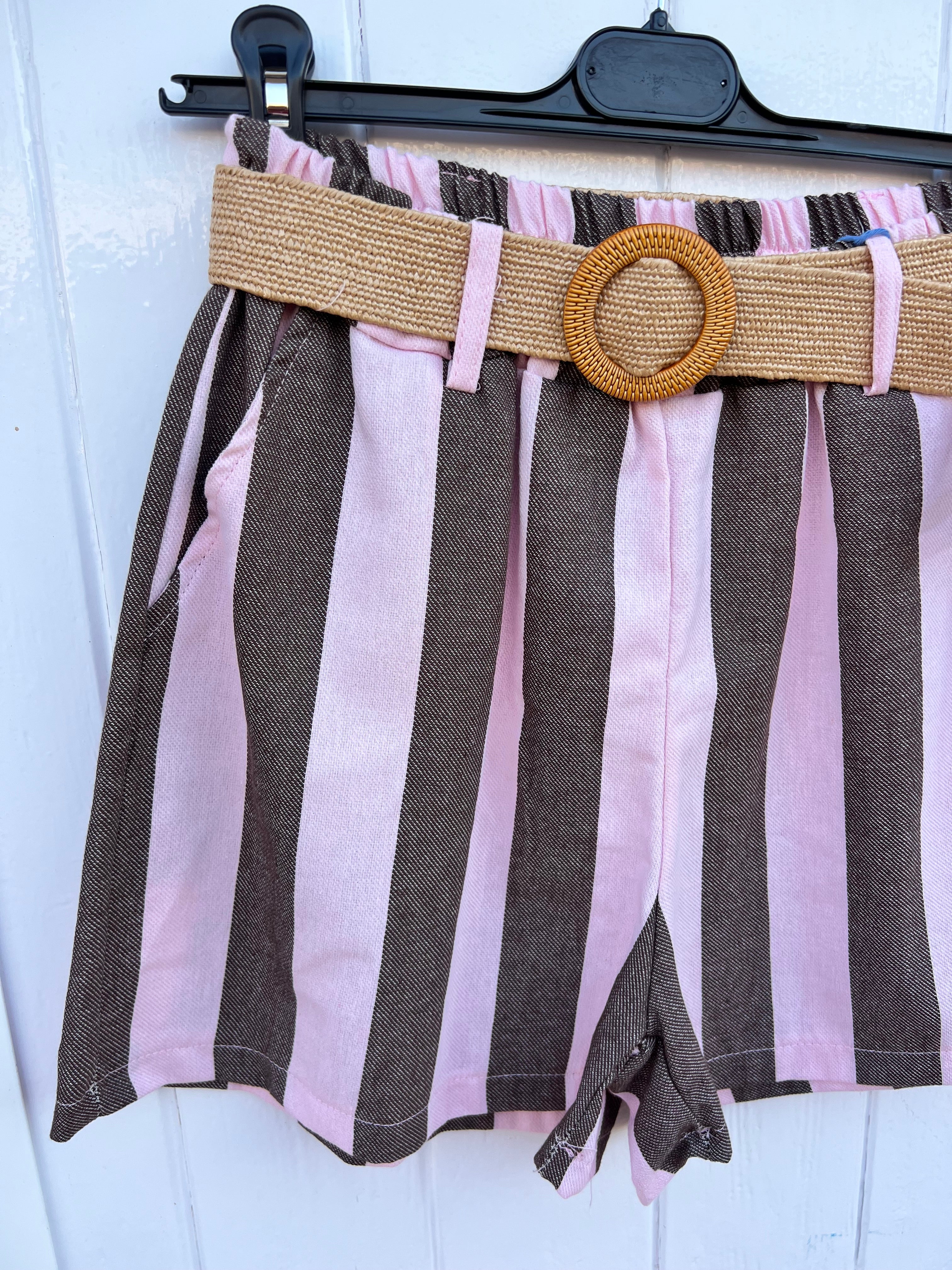 Pantalón corto rayas