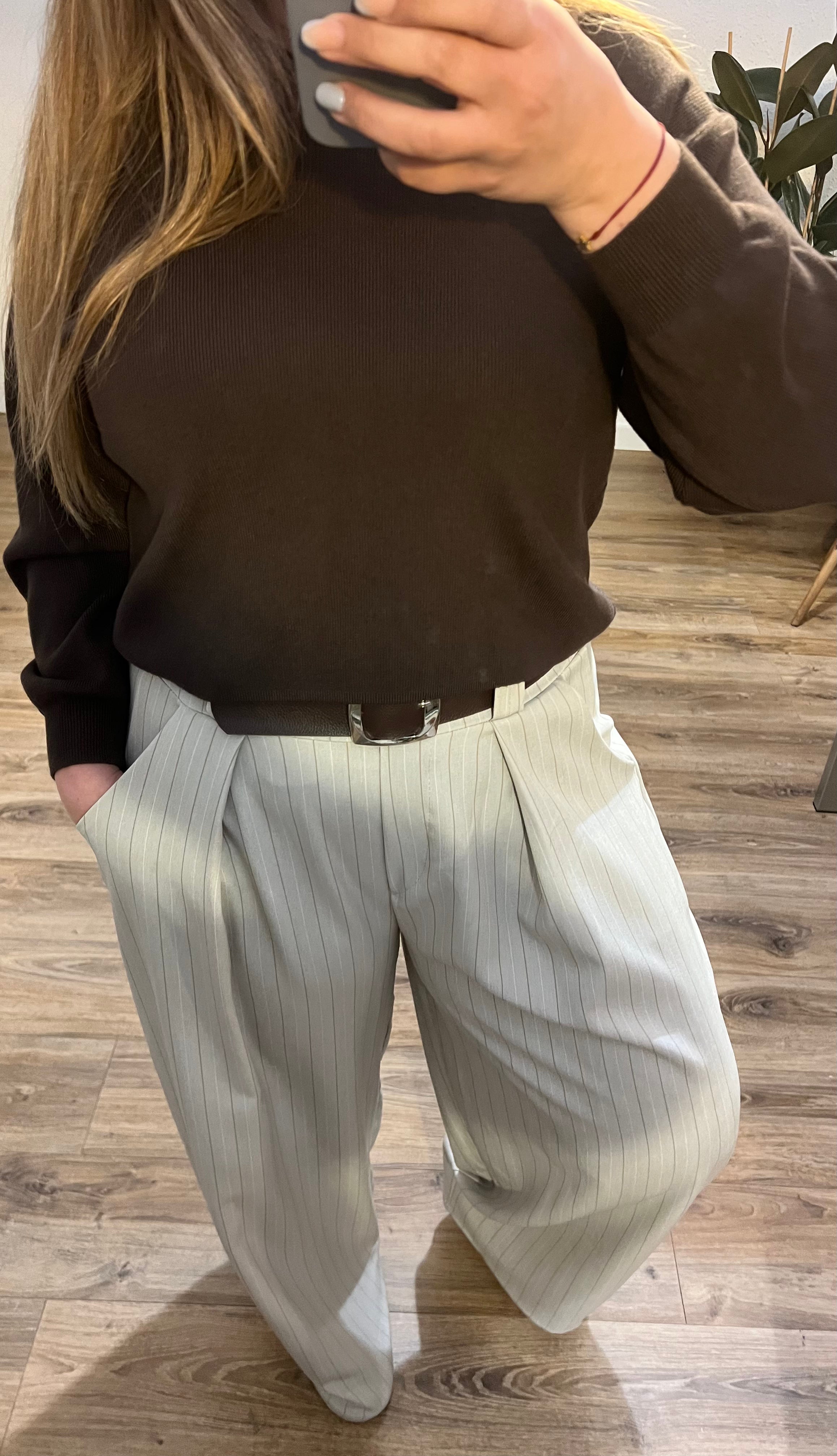 Pantalón fluido raya diplomática