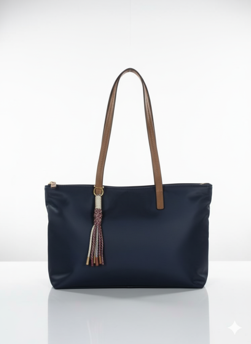 Bolso Tote Ligero y Borla