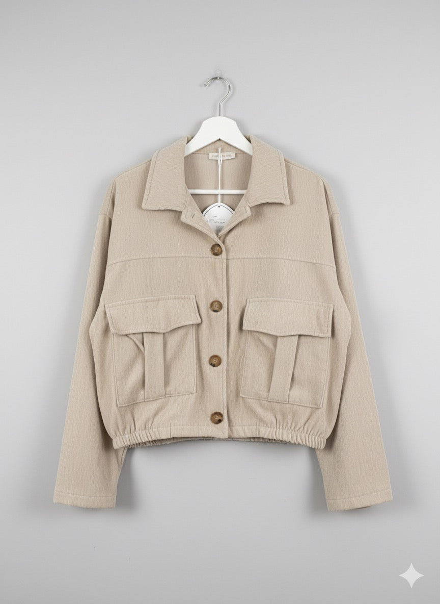Cazadora efecto terciopelo bolsillos