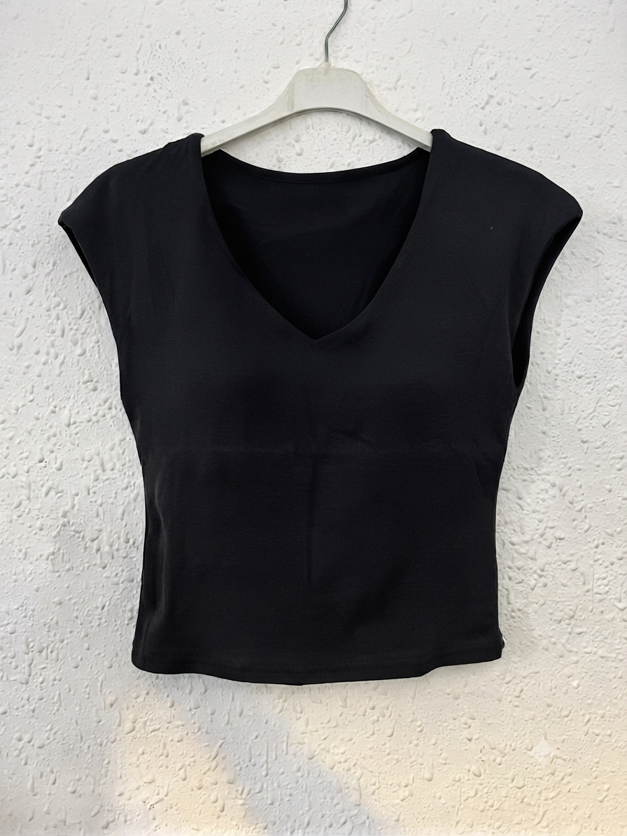Top Cuello Pico | Con Cascos