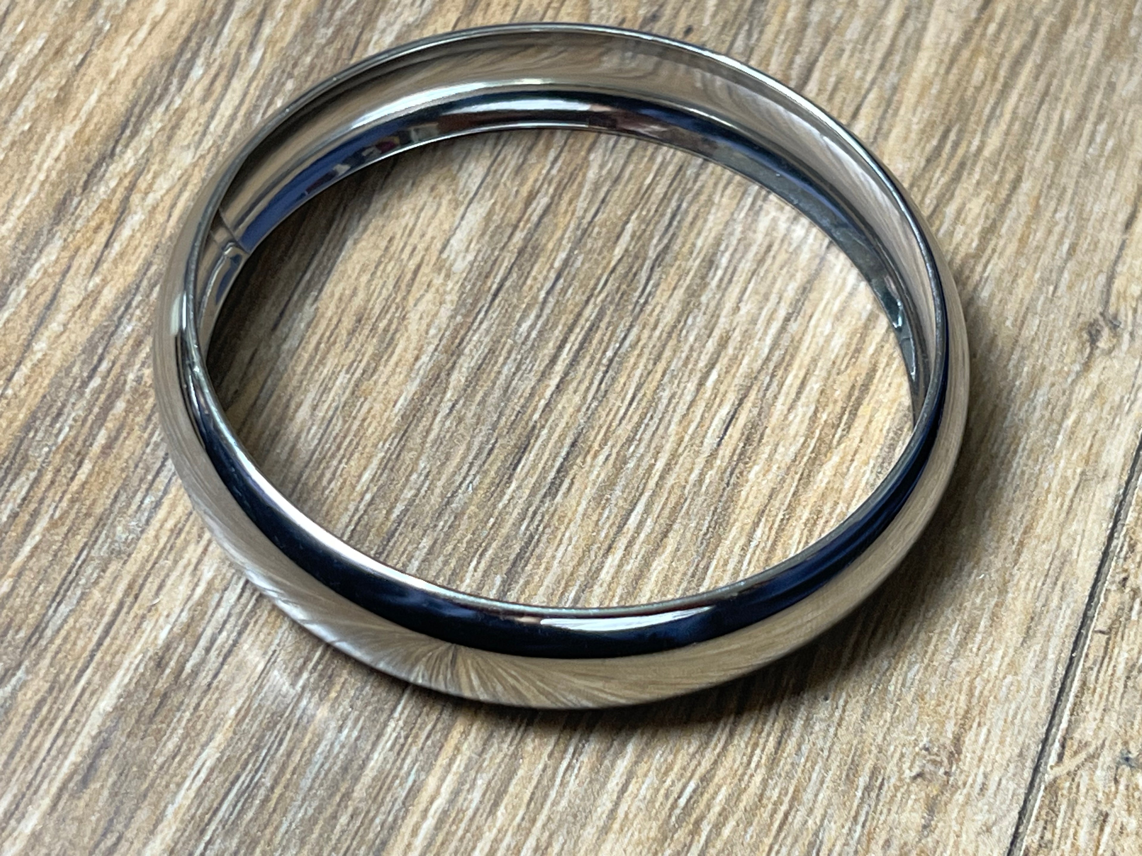 Pulseras  Metálicas | Acabado Pulido y Texturizado