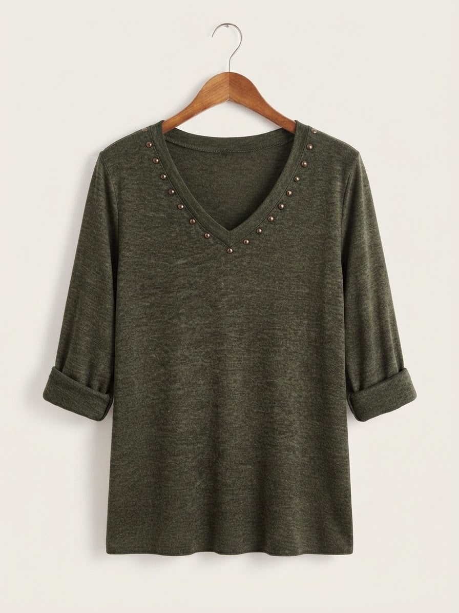 Camiseta Suave | Tachuelas Cuello Pico