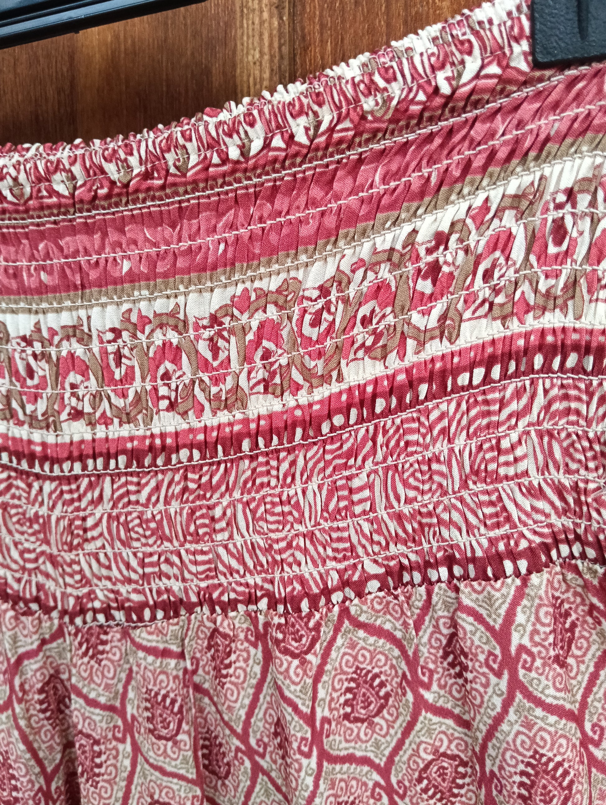 Pantalón efecto falda estampado étnico