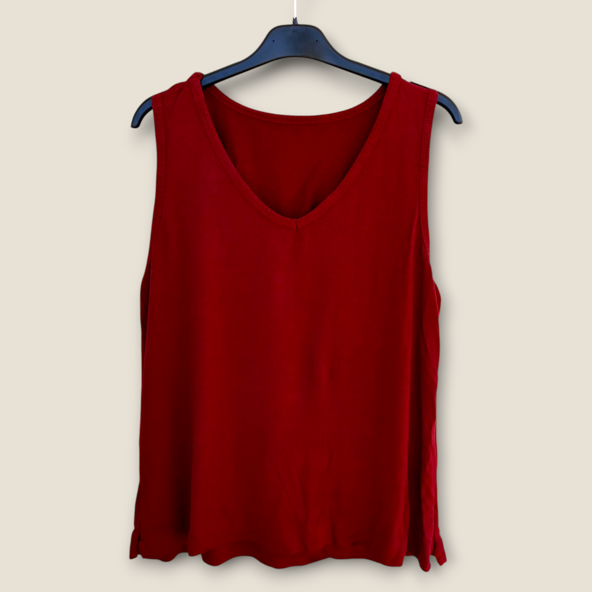 Camiseta de Tirantes con Cuello de Pico Esencial