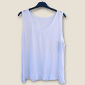 Camiseta de Tirante Ancho Básica con Cuello de Pico