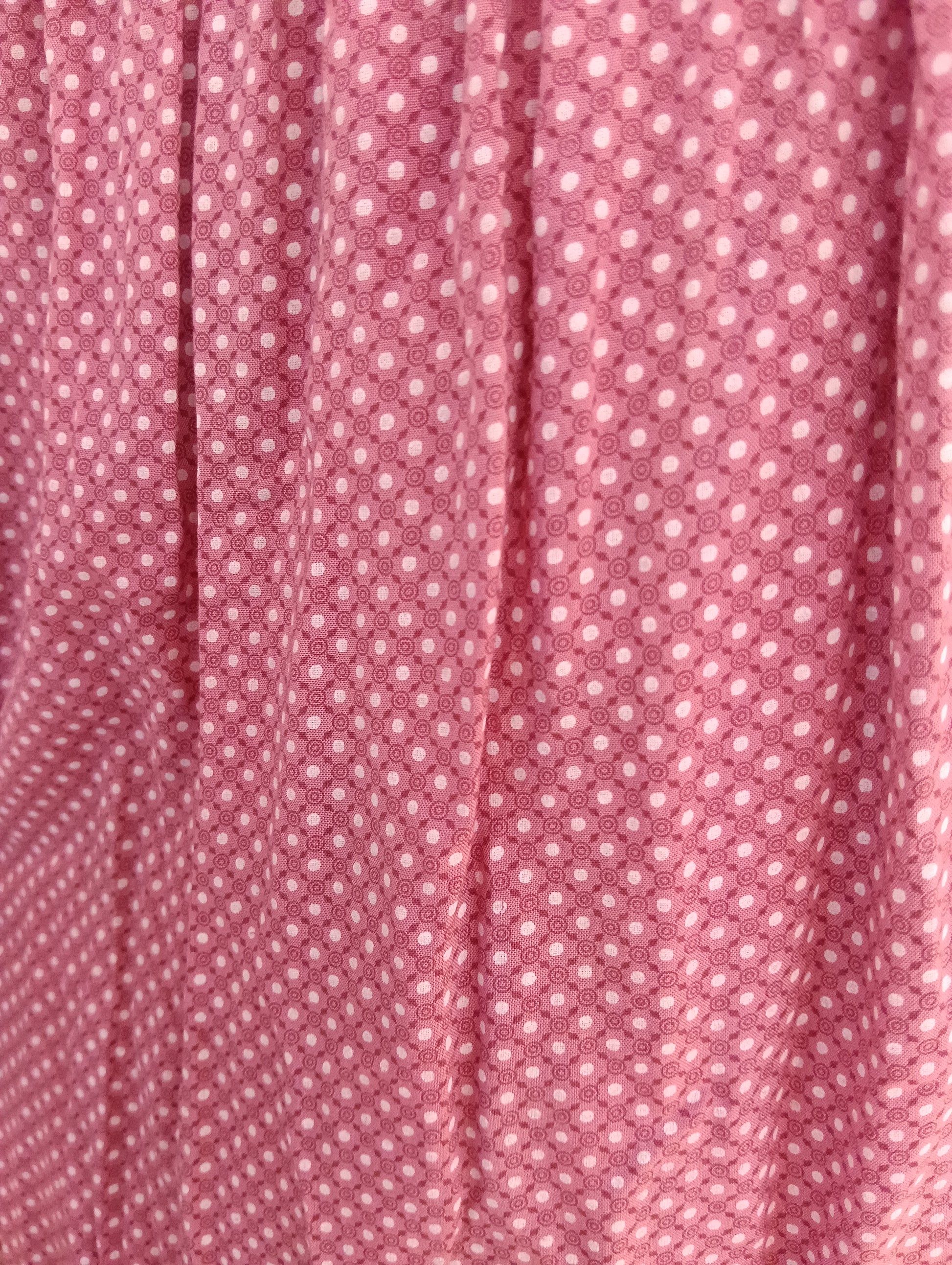 Vestido Corto de Tirantes Finos con Estampado pequeño.