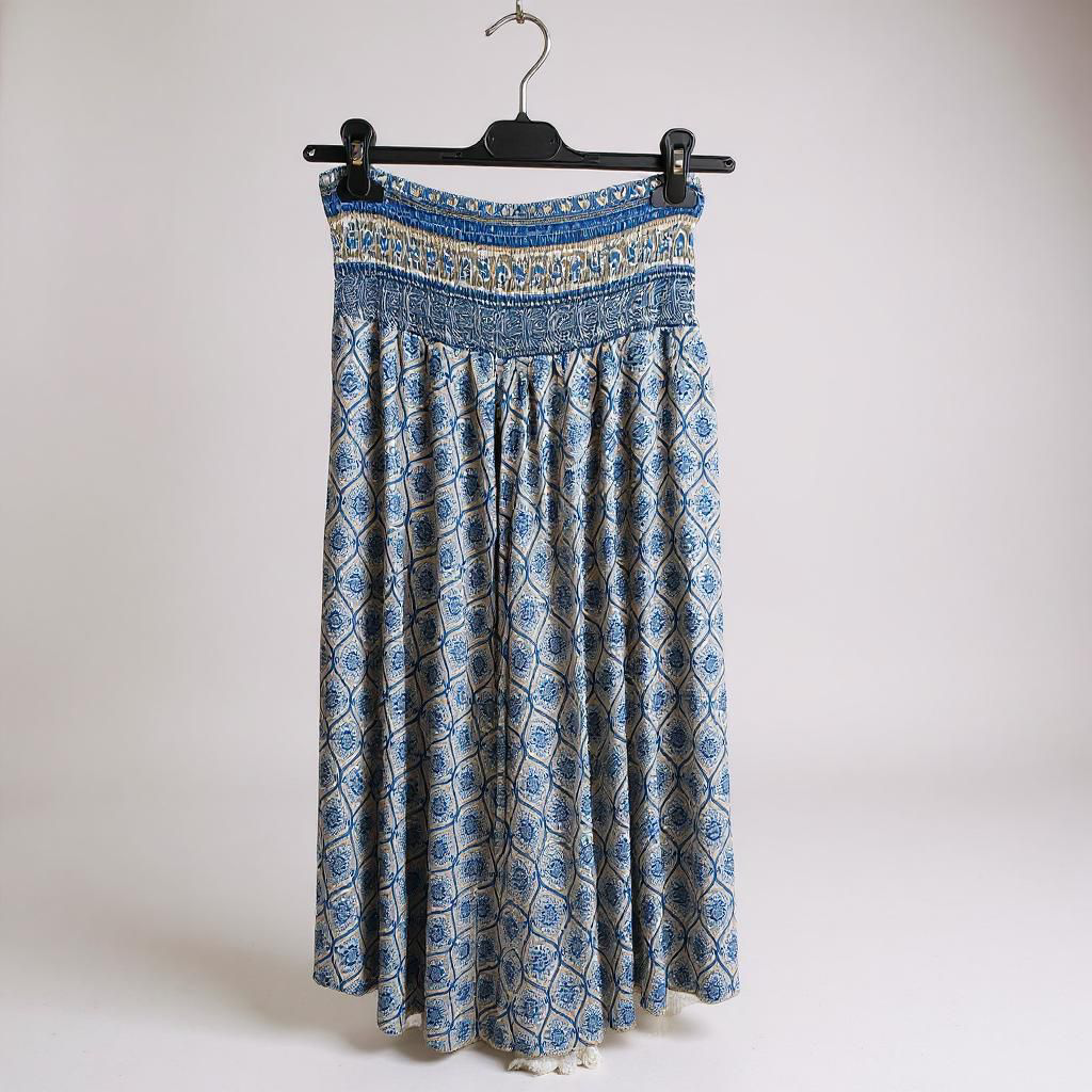 Pantalón efecto falda estampado étnico